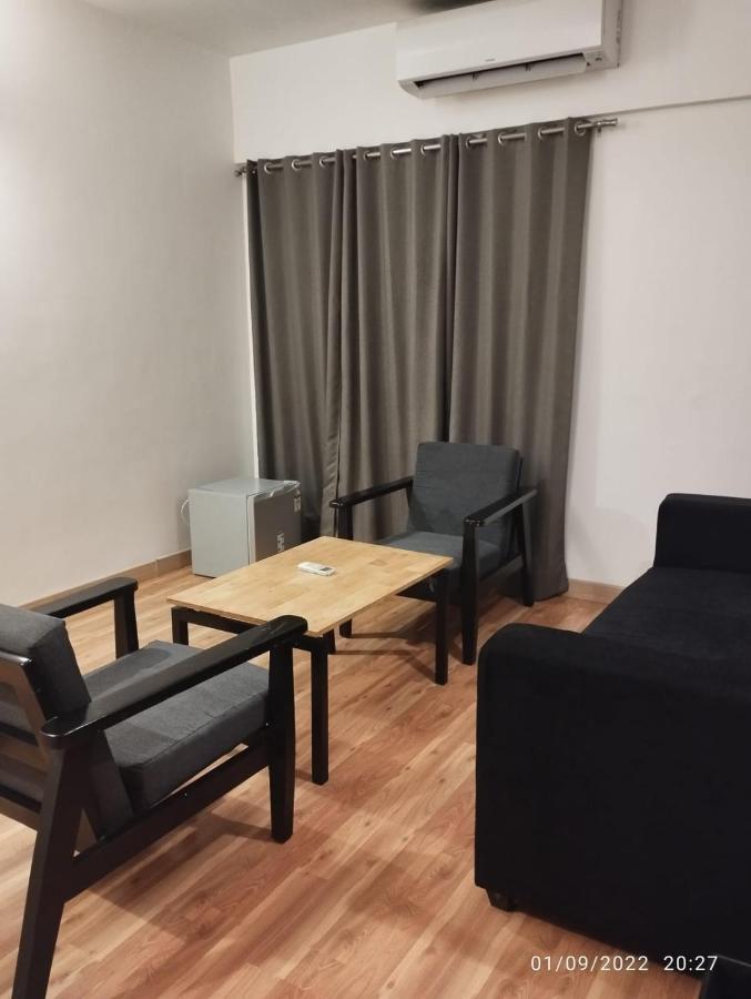 העיר בנגלור Upar Hotels Indiranagar מראה חיצוני תמונה