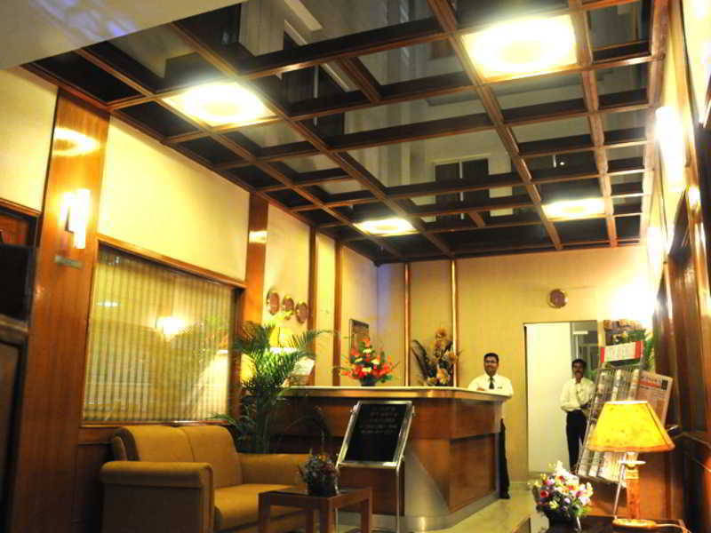 העיר בנגלור Upar Hotels Indiranagar מראה חיצוני תמונה